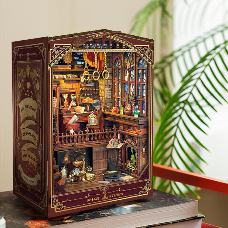 DIY Book Nook Shelf Insert Kit - đánh giá và giá Diy Miniature Dollhouse Kit Book Nook